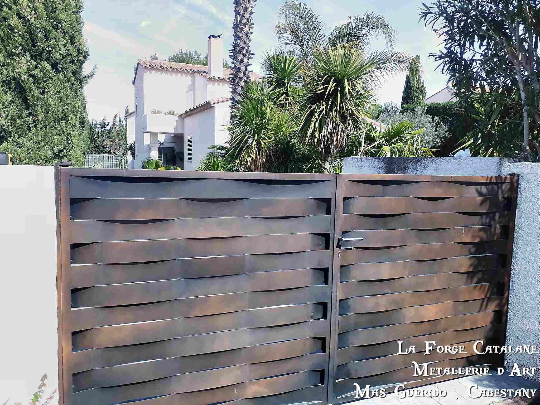 portail vannerie lame tole tresse thermo mars forge catalane.jpg